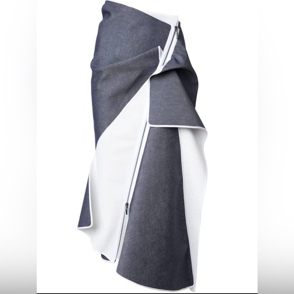 Chic Asymmetrical Gray and White Skirt - Picture 7 of 8